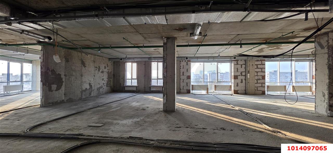 Фото №10: Офисное помещение 695 м² - Краснодар, Фестивальный, ул. имени Тургенева, 138А