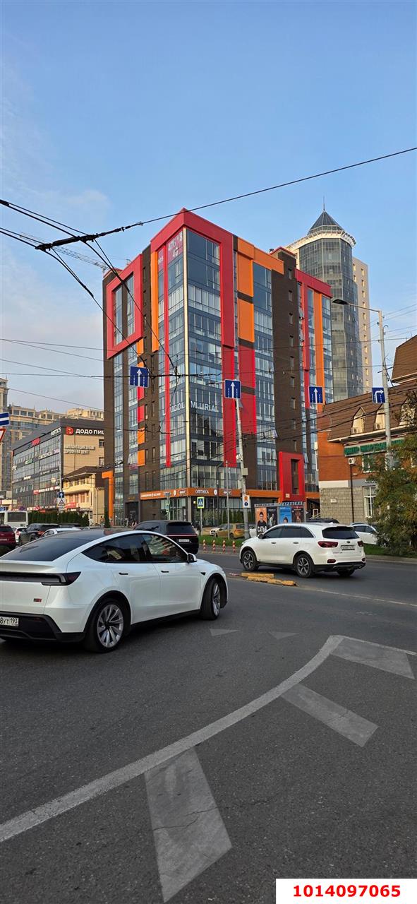 Фото №2: Офисное помещение 695 м² - Краснодар, Фестивальный, ул. имени Тургенева, 138А