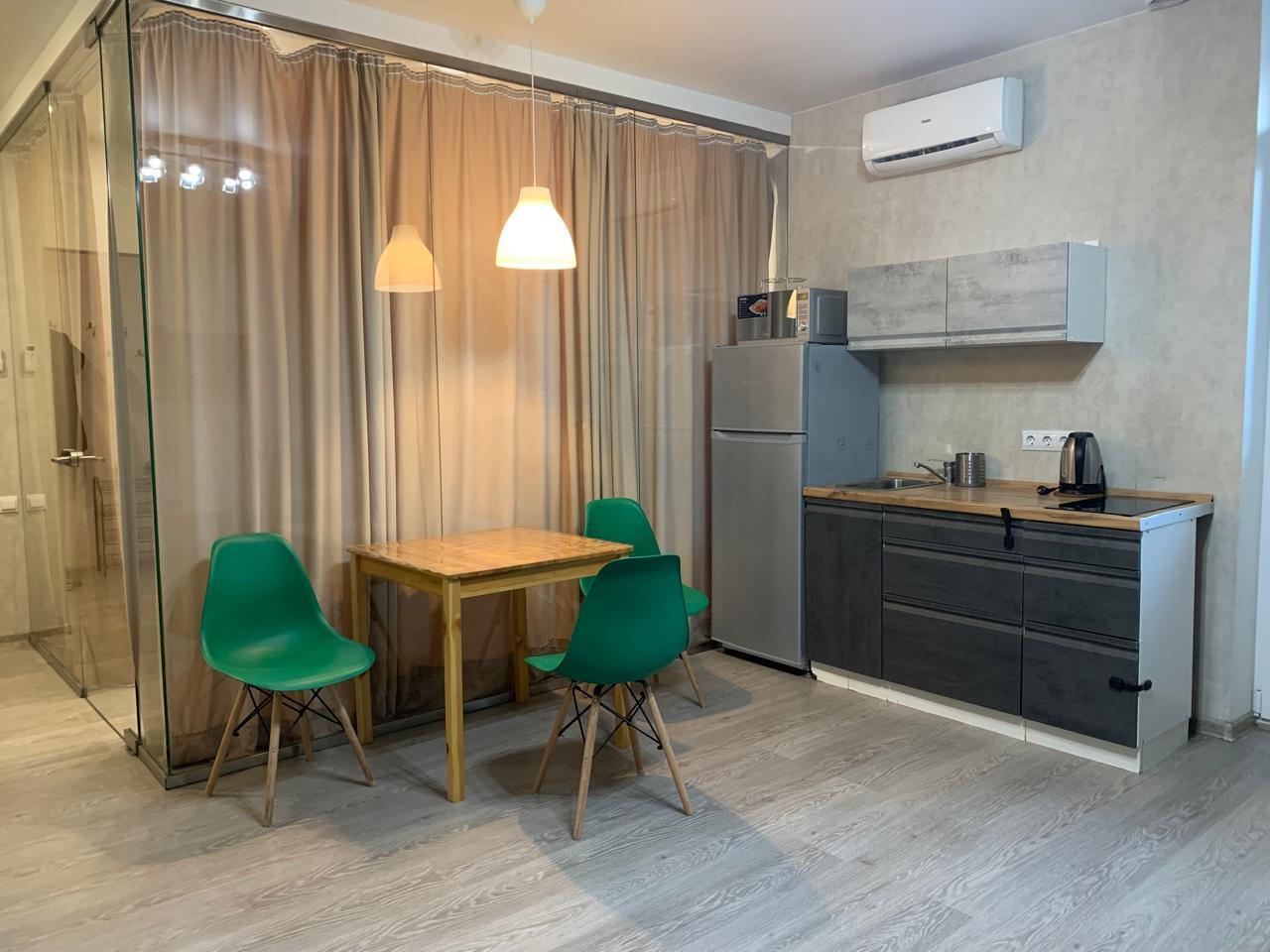 Фото №1: 1-комнатная квартира 43 м² - Краснодар, Прикубанский внутригородской округ, Завод Радиоизмерительных Приборов, Калинино, жилой комплекс Арбатский, мкр. имени Петра Метальникова, ул. Цезаря Куникова, 18лит3