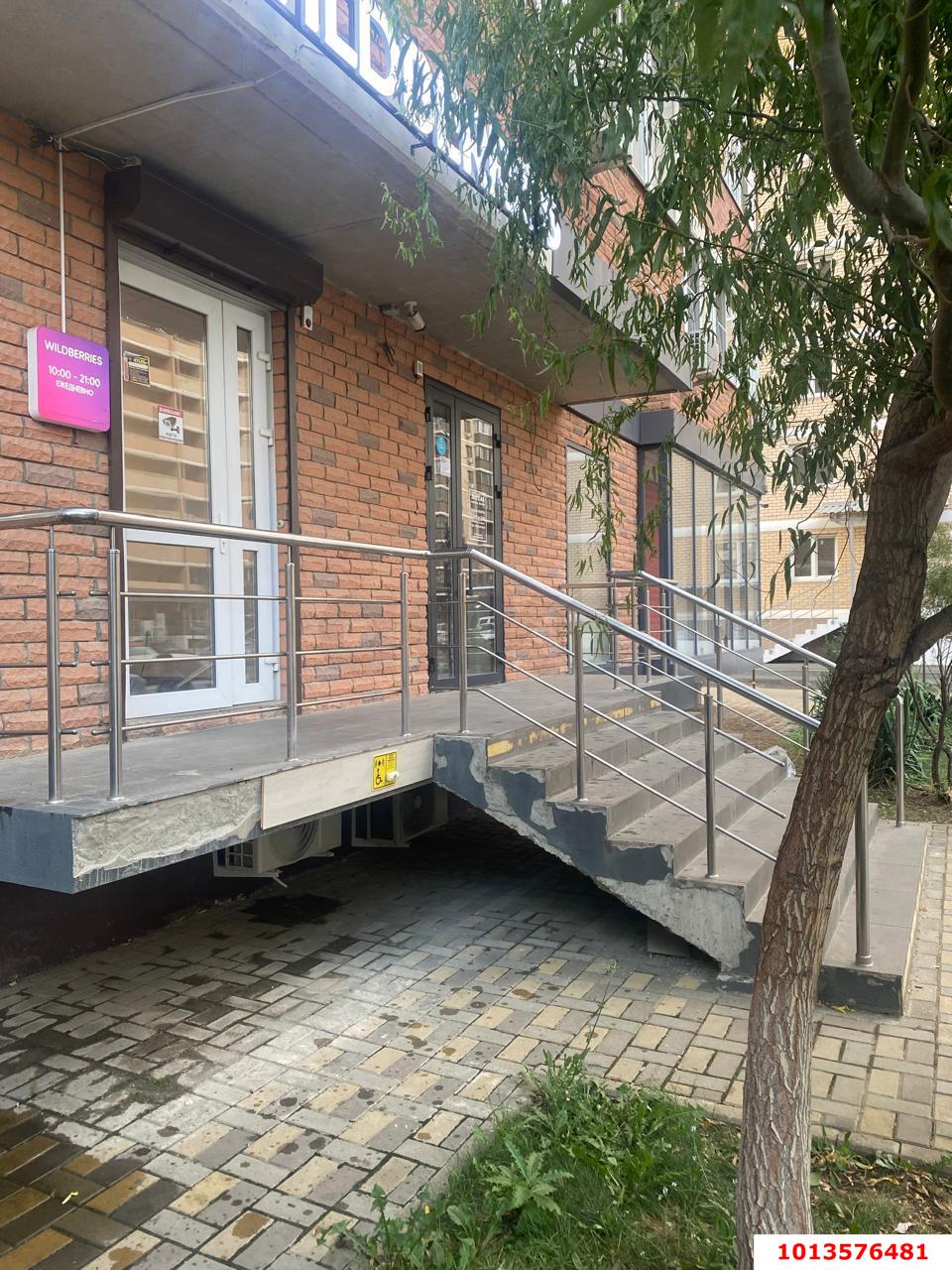 Фото №4: Коммерция 93 м² - Краснодар, Прикубанский внутригородской округ, Завод Радиоизмерительных Приборов, имени Петра Метальникова, мкр. жилой комплекс Времена Года-2, ул. Евгении Жигуленко, 5к2