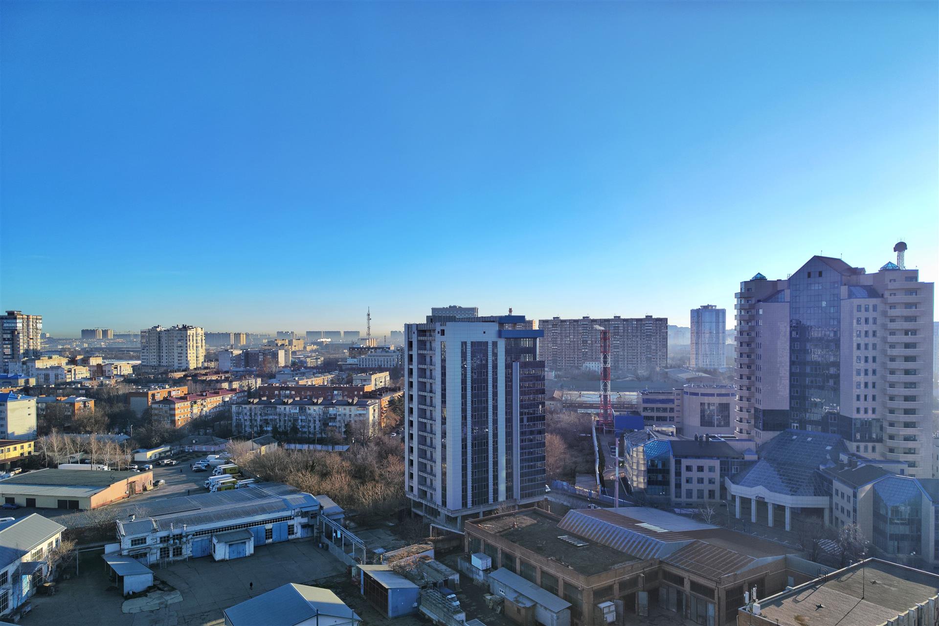 Фото №9: 2-комнатная квартира 75 м² - Краснодар, ЖК Аврора, Западный внутригородской округ, мкр. жилой комплекс Аврора, ул. имени Дзержинского, 95