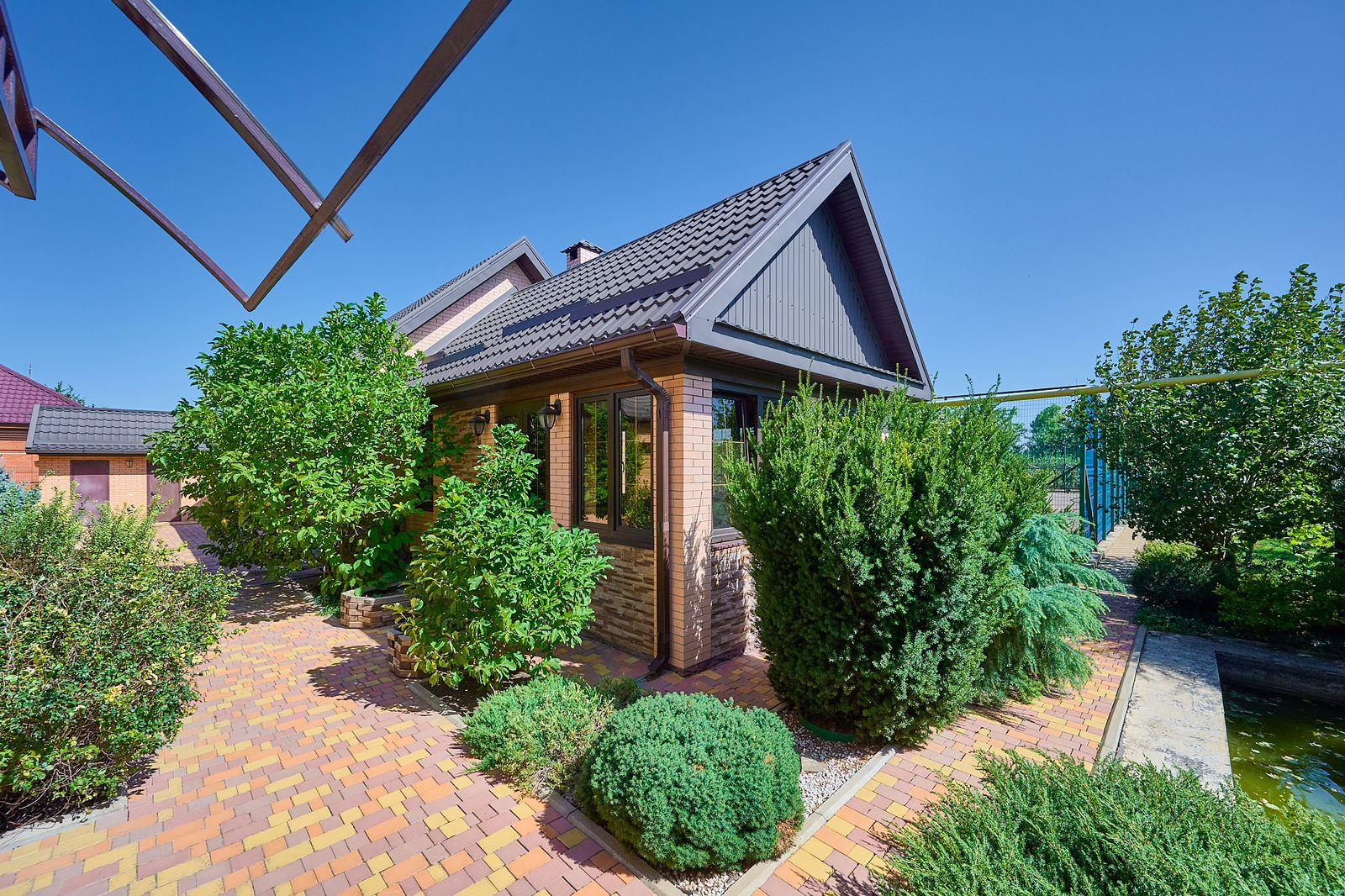 Фото №1: Дом 220 м² + 34.6 сот. - Пластуновская, Прикубанский внутригородской округ, Завод Радиоизмерительных Приборов, Музыкальный, мкр. жилой комплекс Жемчужина, ул. Верхненабережная, 46