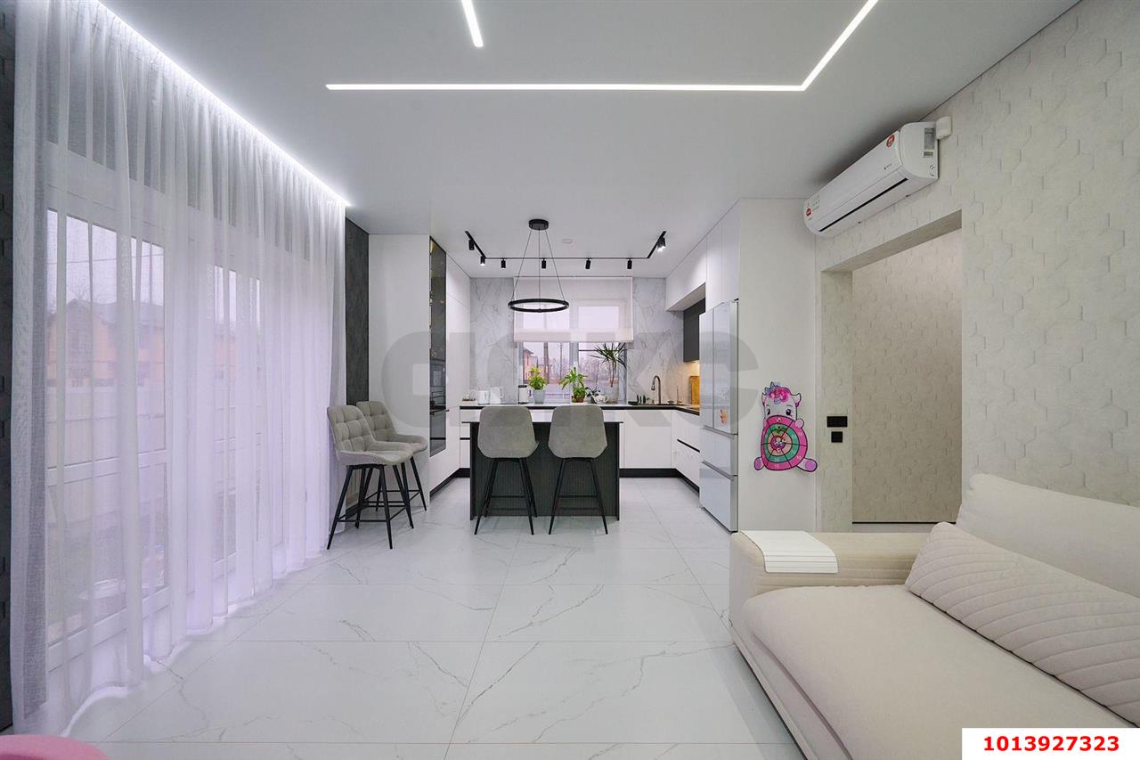 Фото №2: Дом 105 м² + 4.1 сот. - Южный, ул. Авиаконструктора Туполева, 30