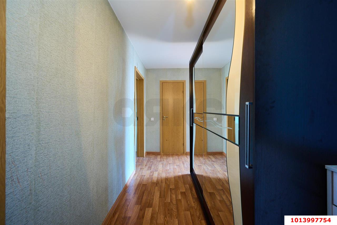 Фото №9: 2-комнатная квартира <span class="whitespace-nowrap">75 м²</span>, <span class="whitespace-nowrap">9/10 эт.</span> - Яблоновский, ул. Кобцевой, 3к2