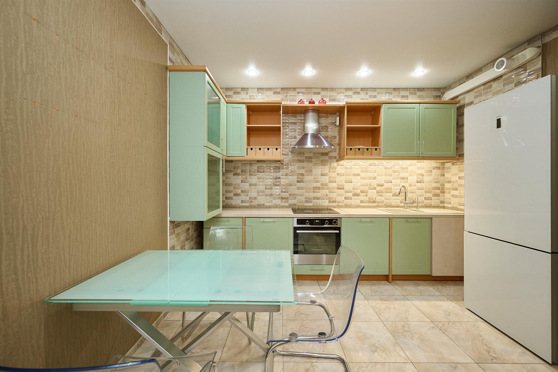 Фото №2: 3-комнатная квартира 110 м² - Краснодар, Центральный внутригородской округ, Западный внутригородской округ, мкр. Центральный, ул. Кубанская набережная, 64