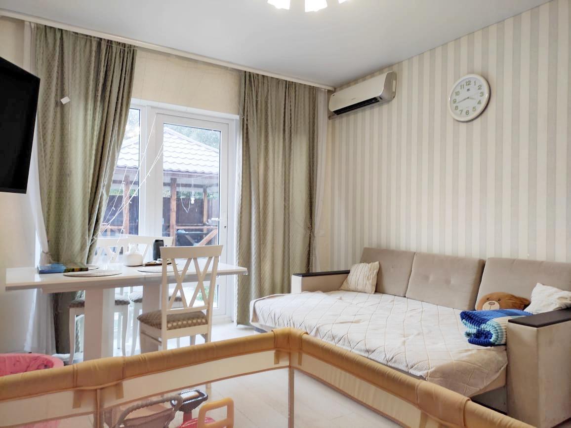 Фото №2: Дом 72 м² + 3 сот. - Старокорсунская, мкр. Карасунский внутригородской округ, ул. Базарная, 2/11