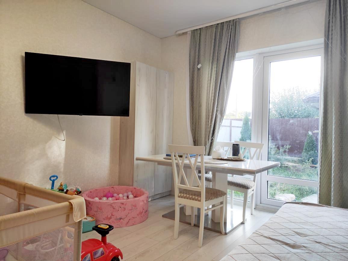 Фото №1: Дом 72 м² + 3 сот. - Старокорсунская, мкр. Карасунский внутригородской округ, ул. Базарная, 2/11