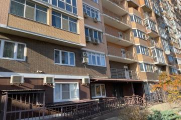 Фото №1: 1-комнатная квартира 46 м² - Краснодар, мкр. Солнечный, ул. Архитектора Петина, 18/3