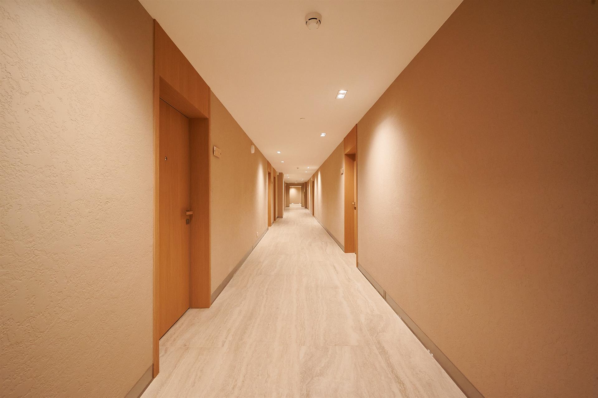 Фото №11: Апартаменты 47 м² - Краснодар, Карасунский внутригородской округ, Хлопчато-бумажный Комбинат, мкр. жилой комплекс Гранд Пэлэс, ул. Уральская, 75/6