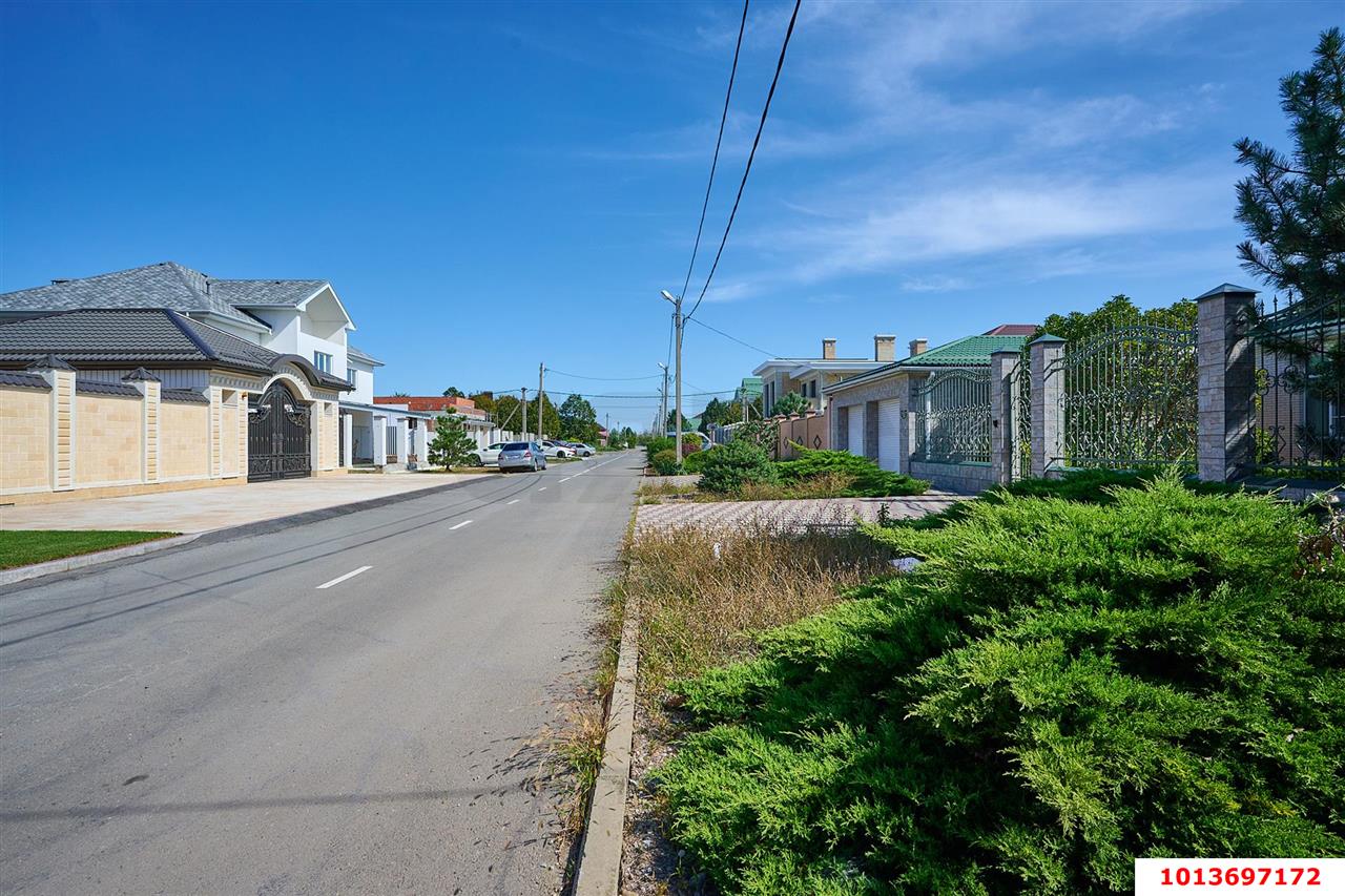 Фото №2: Дом 160 м² + 10 сот. - СНТ Пригород, мкр. Прикубанский внутригородской округ, ул. Атамана Круковского, 93