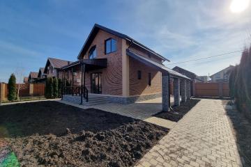 Фото №3: Дом 176 м² - Российский, п. коттеджный  Альпийская Деревня, ул. Роз, 50/1