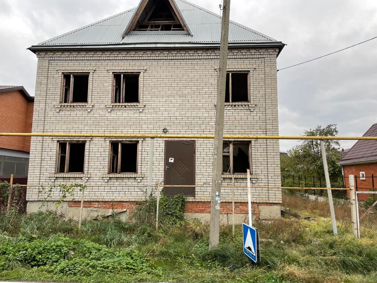 Фото №1: Дом 215 м² + 15 сот. - Новая Адыгея, ул. Красная, 51/1А