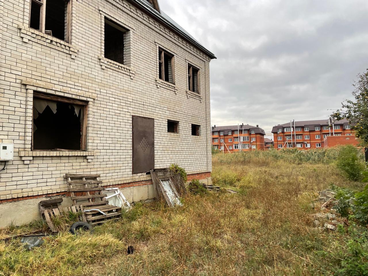 Фото №3: Дом 215 м² + 15 сот. - Новая Адыгея, ул. Красная, 51/1А