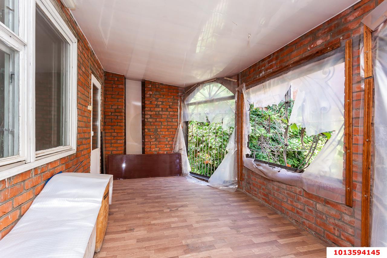 Фото №8: Дом 44 м² + 1.2 сот. - Краснодар, Центральный, ул. Октябрьская, 103