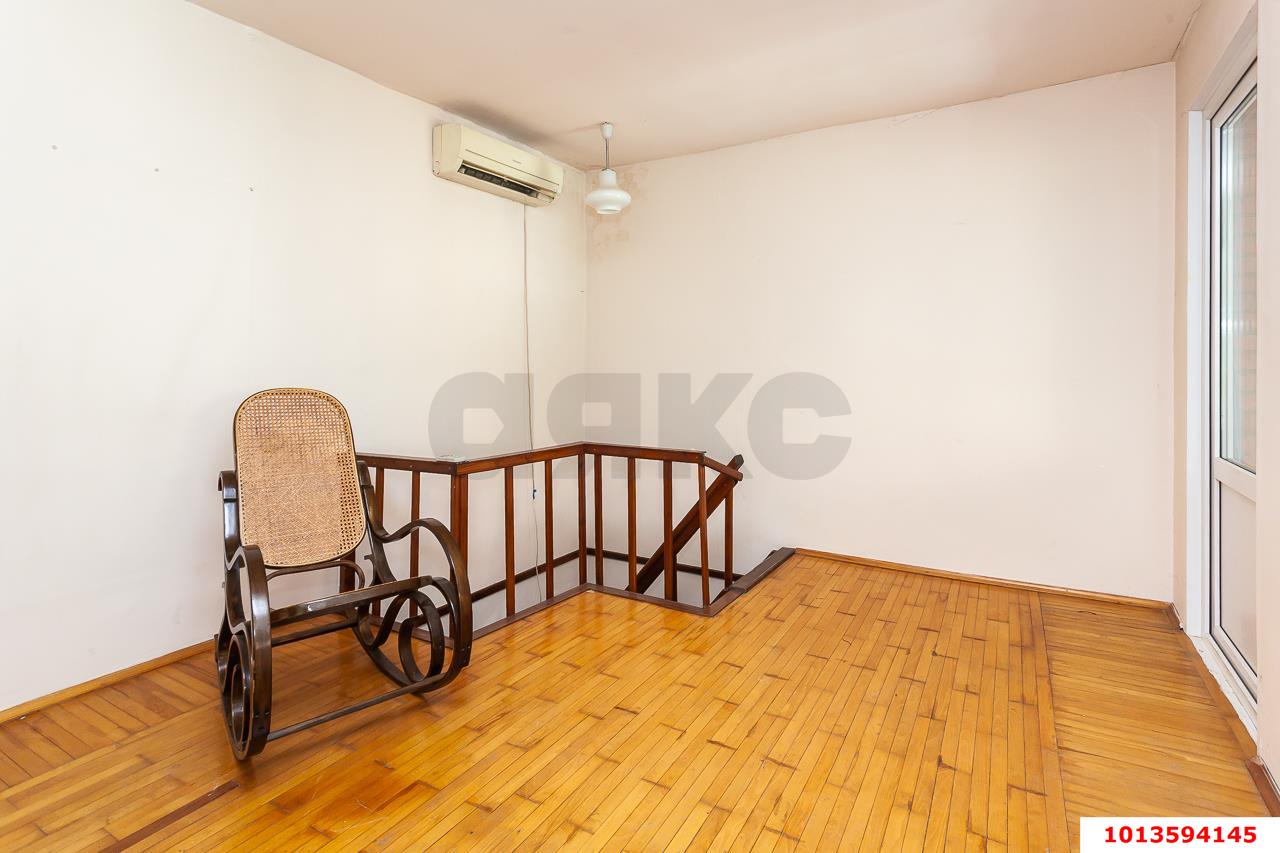 Фото №2: Дом 44 м² + 1.2 сот. - Краснодар, Центральный, ул. Октябрьская, 103