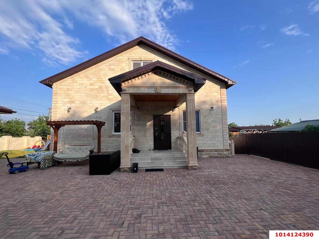 Фото №1: Дом 178 м² + 6.08 сот. - Елизаветинская, Прикубанский внутригородской округ, ст Строитель, ул. Сосновая, 420