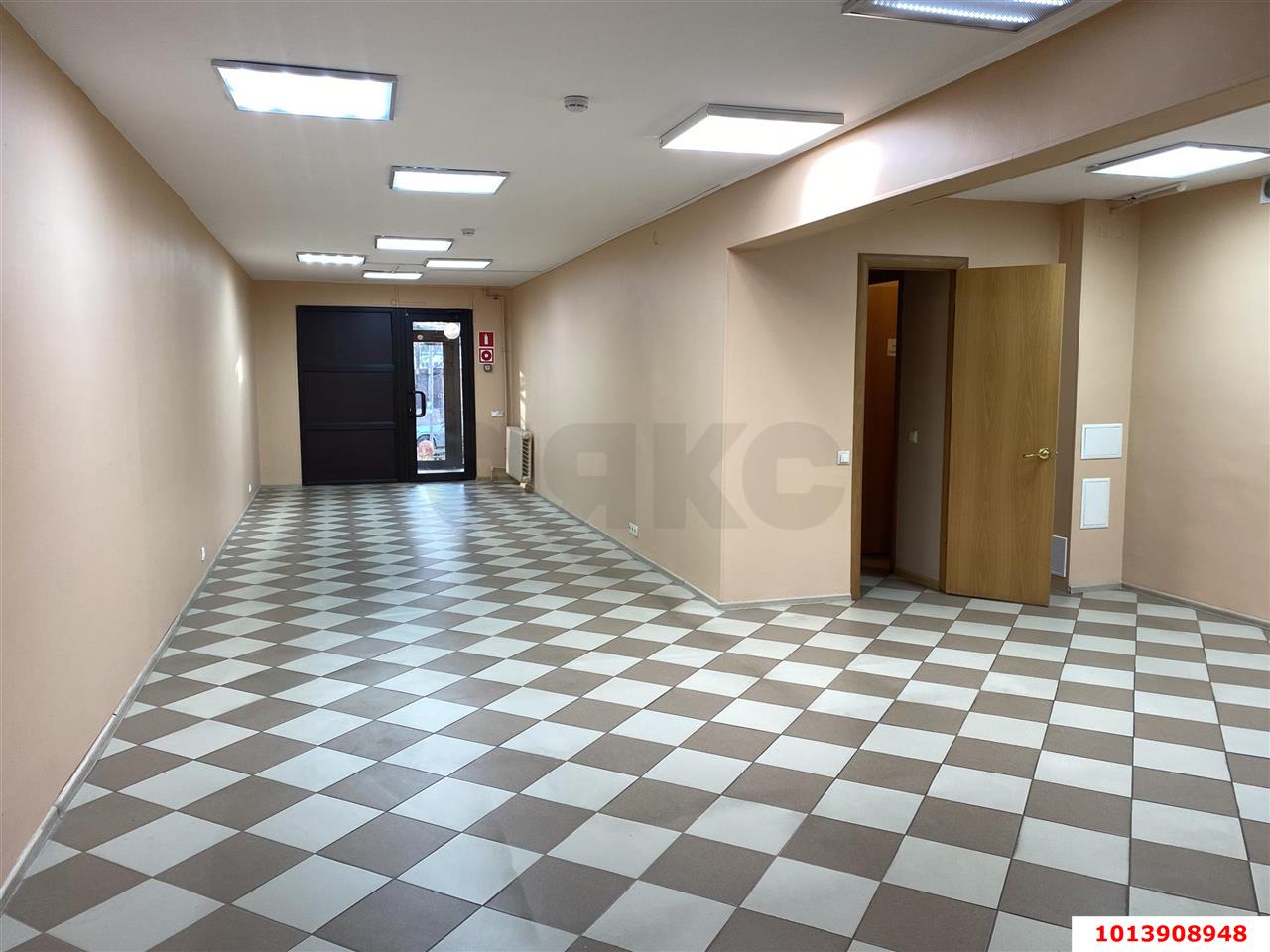 Фото №4: Торговое помещение 64 м² - Краснодар, Фестивальный, ул. Атарбекова, 9