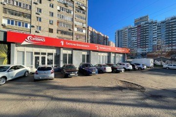 Фото №1: Торговое помещение 482 м² - Краснодар, мкр. Фестивальный, ул. имени Тургенева, 140/1