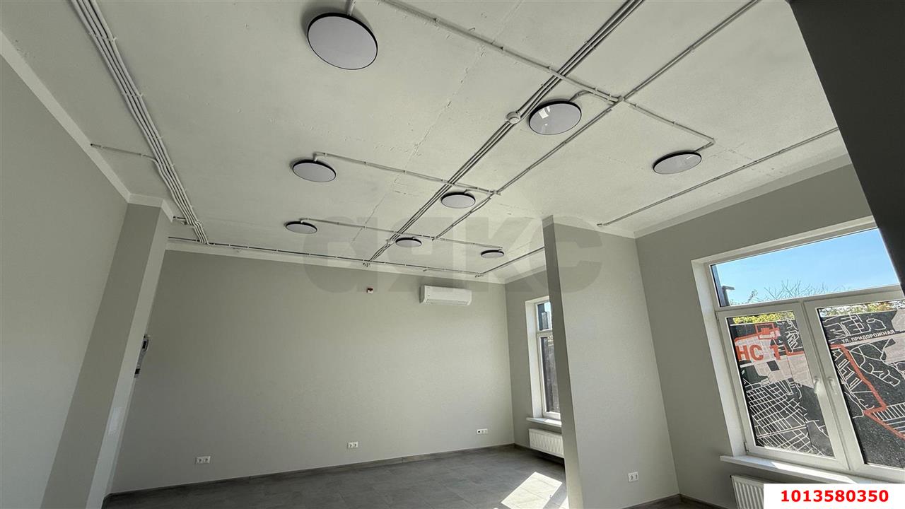 Фото №7: Торговое помещение 54 м² - Краснодар, жилой комплекс Ракурс, ул. имени Героя Ростовского, 8к7