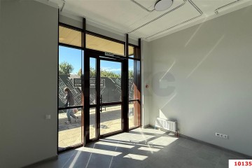 Фото №3: Торговое помещение 54 м² - Краснодар, мкр. жилой комплекс Ракурс, ул. имени Героя Ростовского, 8к7