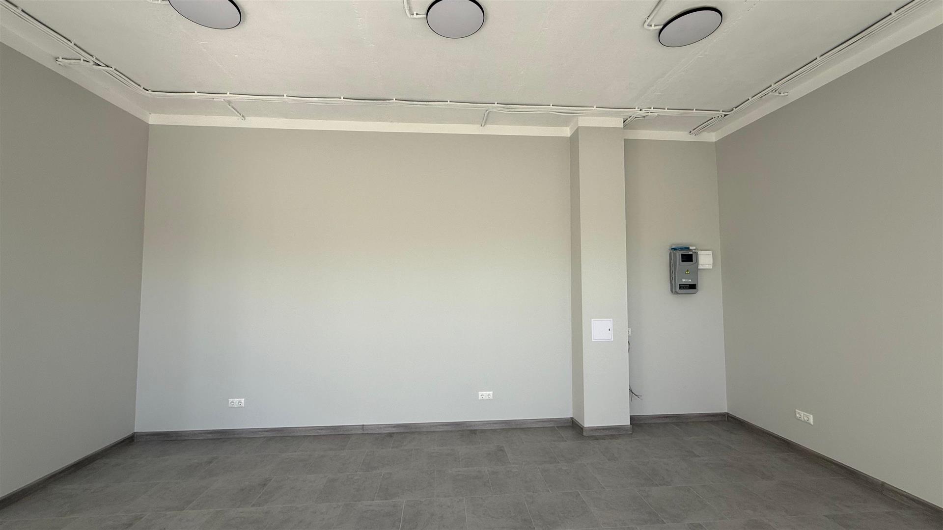 Фото №5: Коммерция 53 м² - Краснодар, Прикубанский внутригородской округ, мкр. жилой комплекс Ракурс, ул. имени Героя Ростовского, 8к7