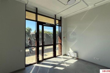 Фото №3: Торговое помещение 54 м² - Краснодар, мкр. жилой комплекс Ракурс, ул. имени Героя Ростовского, 8к7