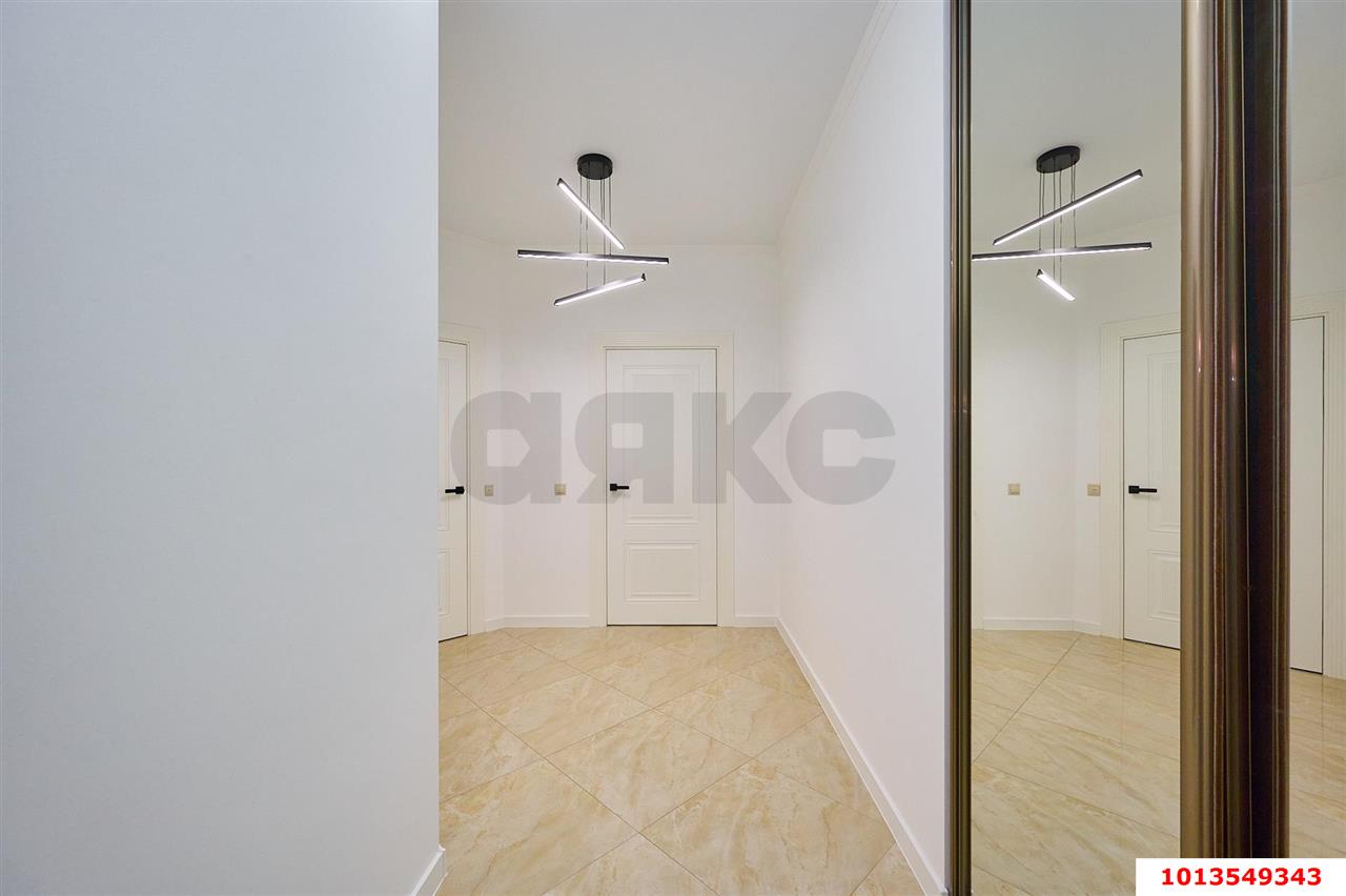 Фото №6: 1-комнатная квартира 61 м² - Краснодар, жилой комплекс Новый Город, Юбилейный, мкр. Западный внутригородской округ, б-р Клары Лучко, 14к2