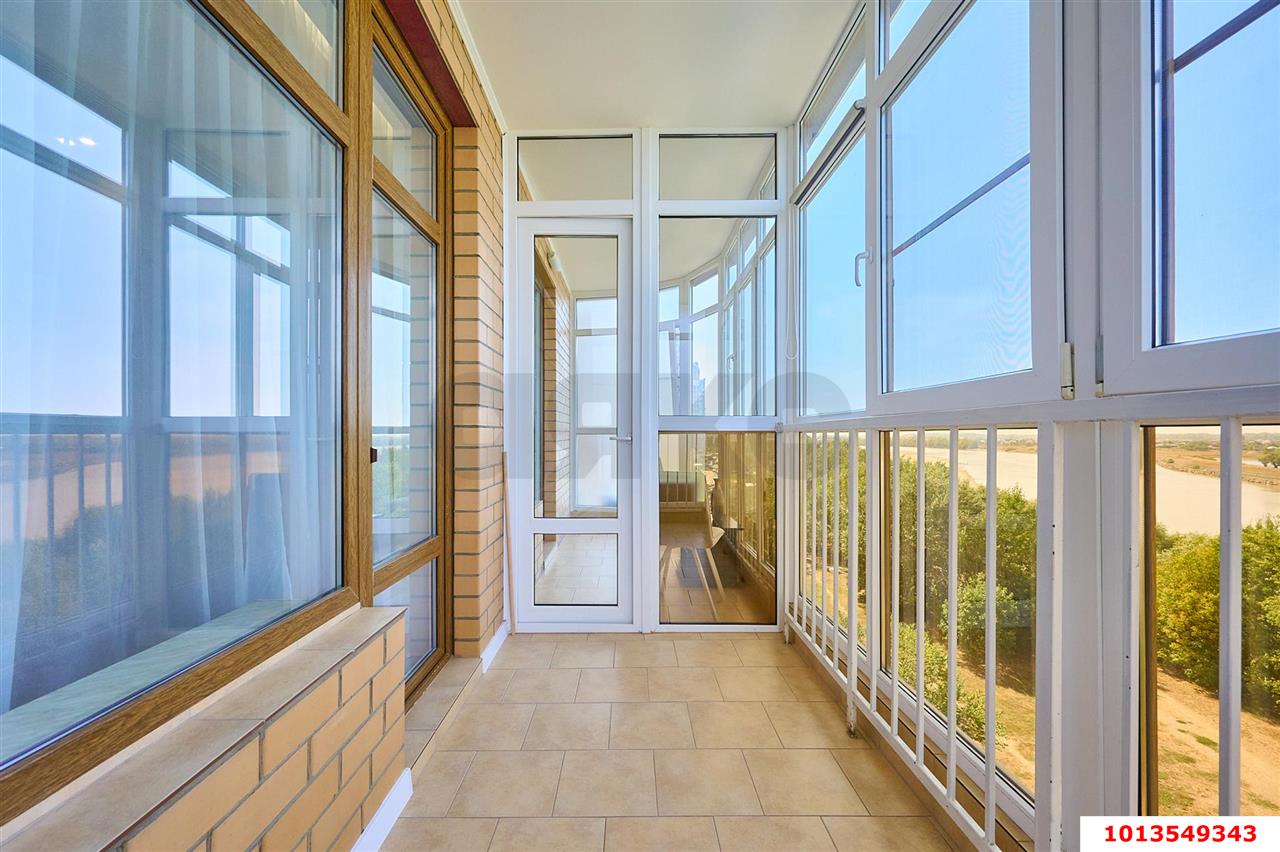 Фото №1: 1-комнатная квартира 61 м² - Краснодар, жилой комплекс Новый Город, Юбилейный, мкр. Западный внутригородской округ, б-р Клары Лучко, 14к2