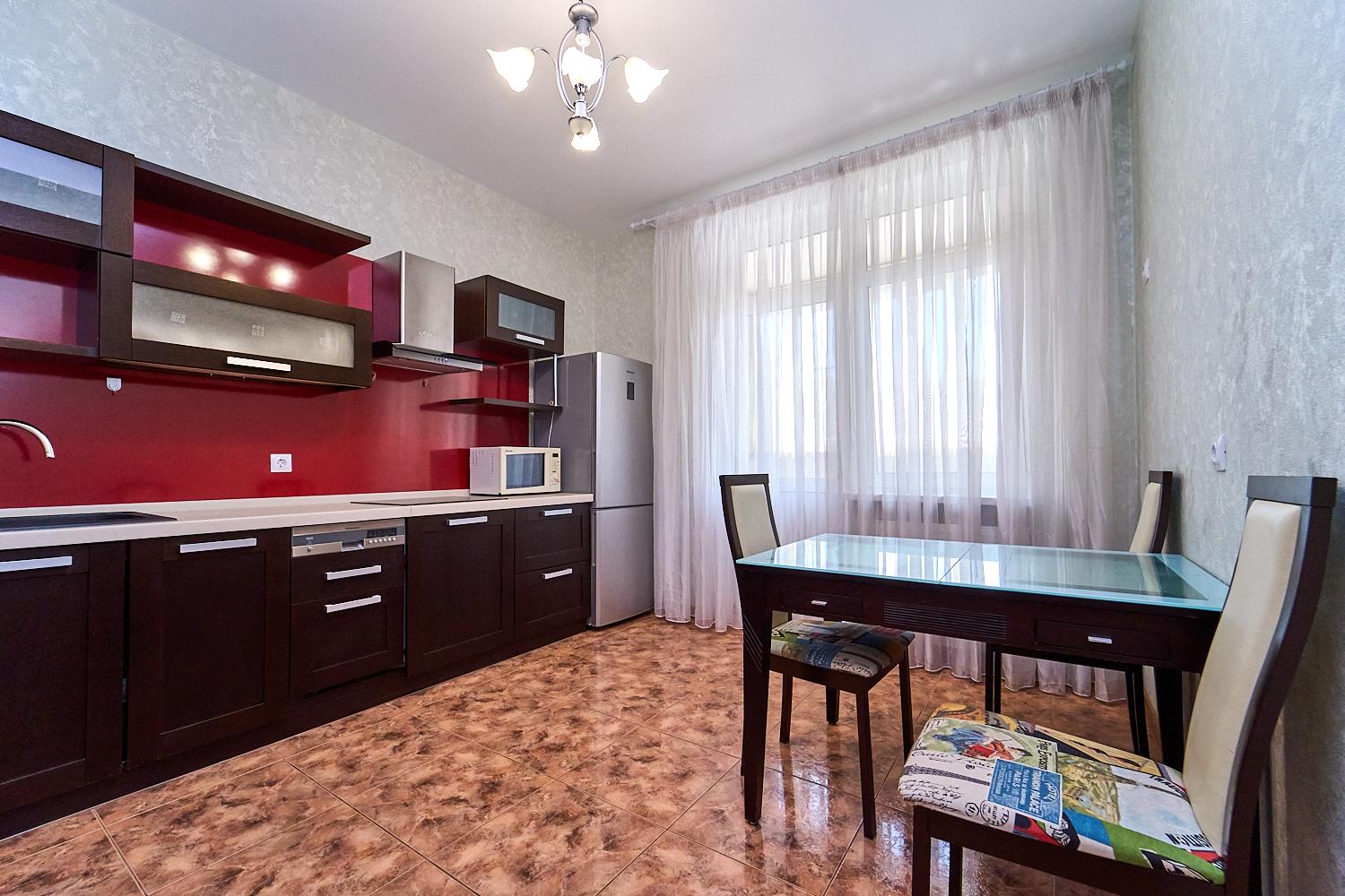 Фото №4: 2-комнатная квартира 90 м² - Краснодар, ул. Комсомольская, 51