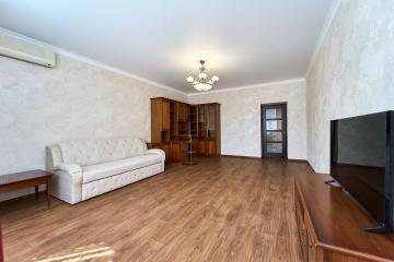 Фото №3: 2-комнатная квартира 84 м² - Краснодар, мкр. Центральный, ул. Комсомольская, 51