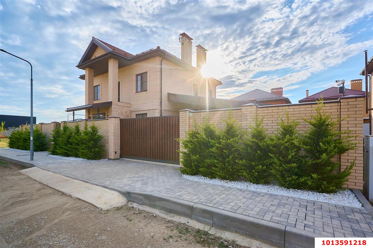 Фото №2: Дом 144 м² + 6.1 сот. - Краснодар, коттеджный  Близкий, ул. Льва Ковалёва, 45