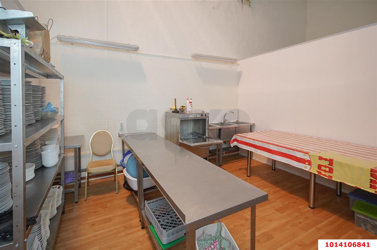 Фото №7: Коммерция 1012 м² - Новая Адыгея, мкр. жилой комплекс Тургеневский, ул. Тургеневское шоссе, 3/1