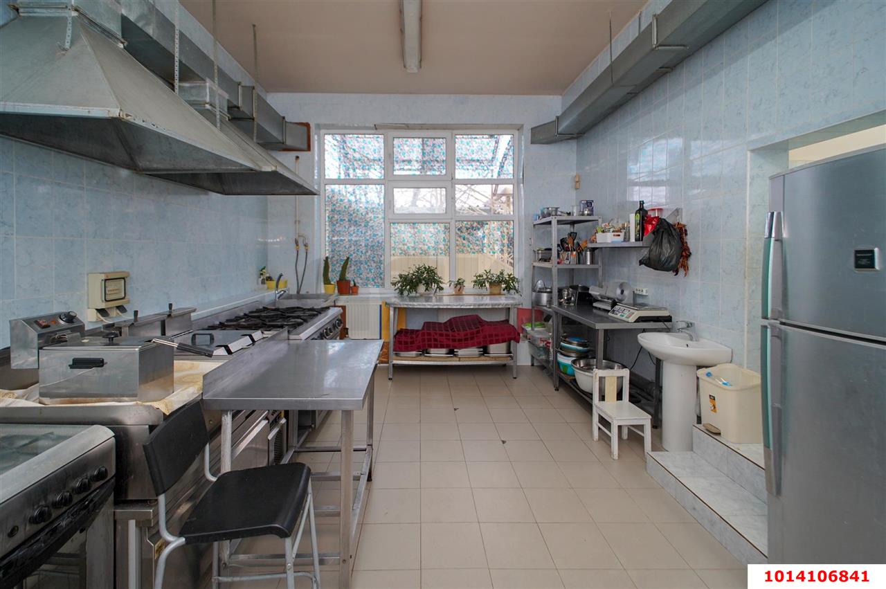 Фото №10: Коммерция 1012 м² - Новая Адыгея, мкр. жилой комплекс Тургеневский, ул. Тургеневское шоссе, 3/1