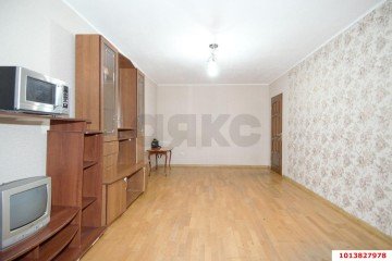 Фото №2: 2-комнатная квартира 50 м² - Краснодар, мкр. Юбилейный, ул. 70-летия Октября, 20/2