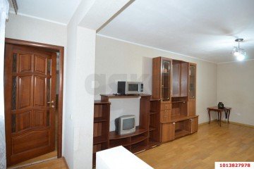 Фото №3: 2-комнатная квартира 50 м² - Краснодар, мкр. Юбилейный, ул. 70-летия Октября, 20/2