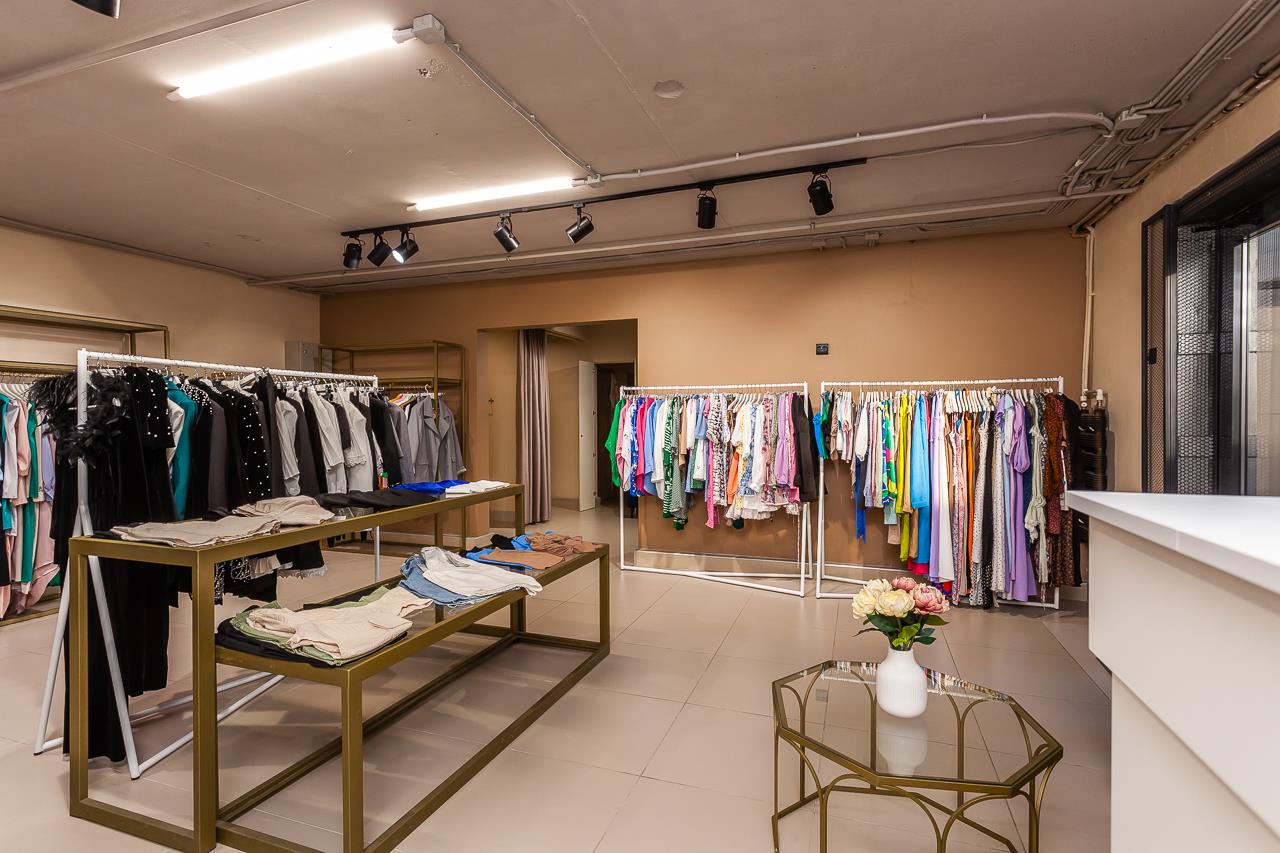 Фото №6: Коммерция 57 м² - Краснодар, Западный внутригородской округ, мкр. Юбилейный, пр-кт Чекистов, 34