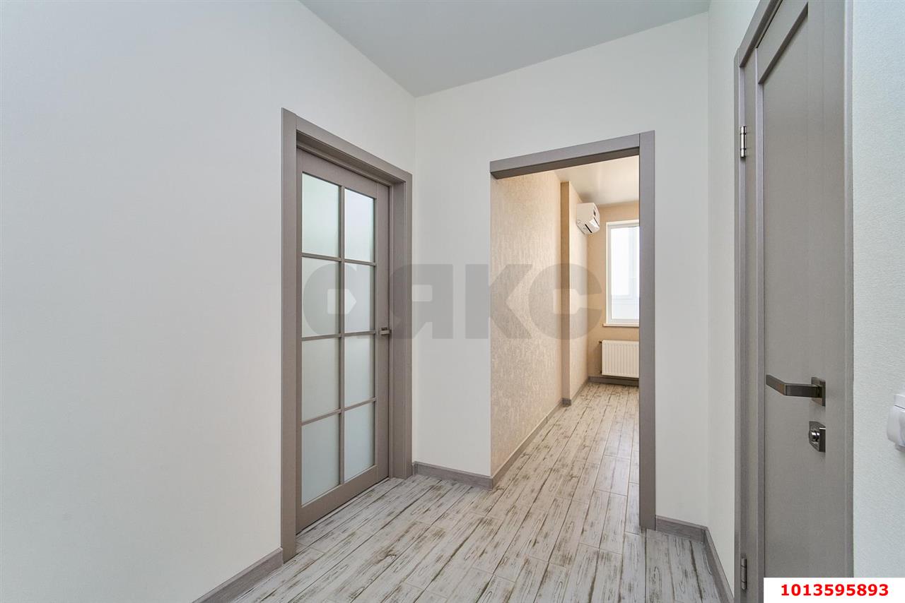 Фото №3: 1-комнатная квартира 34 м² - Краснодар, Прикубанский внутригородской округ, мкр. Краевая Клиническая Больница, ул. Домбайская, 12