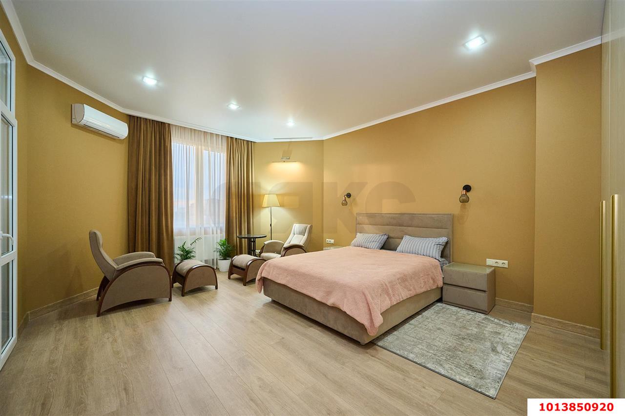 Фото №17: 4-комнатная квартира 235 м² - Краснодар, мкр. Западный внутригородской округ, ул. Шоссе Нефтяников, 63