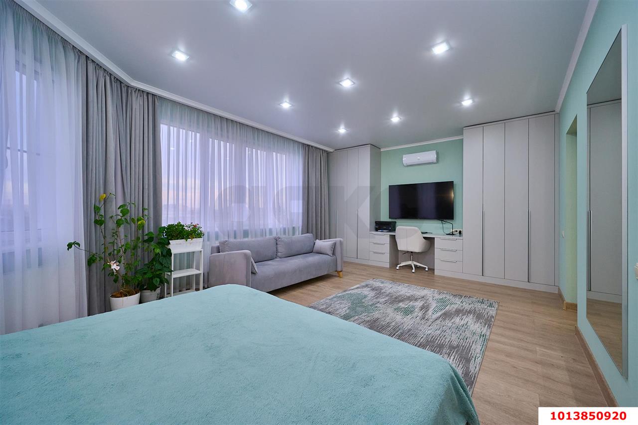 Фото №15: 4-комнатная квартира 235 м² - Краснодар, мкр. Западный внутригородской округ, ул. Шоссе Нефтяников, 63