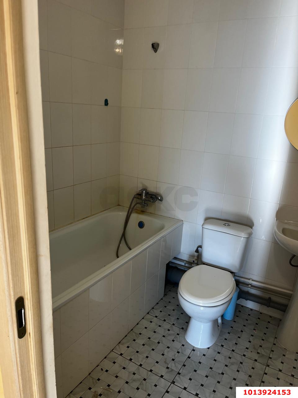 Фото №6: 1-комнатная квартира 55 м² - Краснодар, имени Маршала Жукова, ул. Александра Покрышкина, 2/2