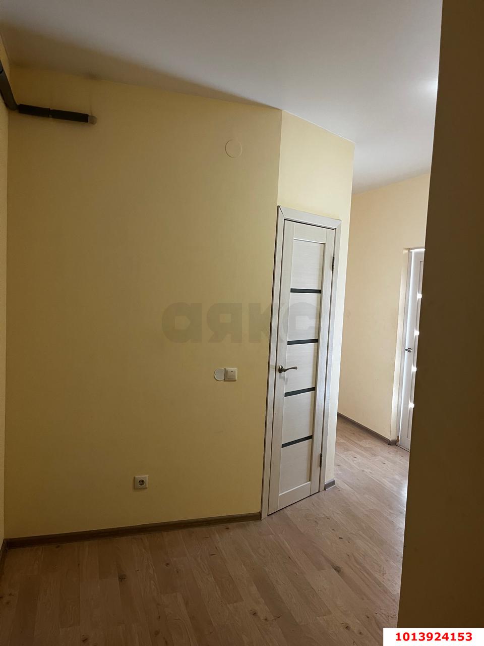 Фото №7: 1-комнатная квартира 55 м² - Краснодар, имени Маршала Жукова, ул. Александра Покрышкина, 2/2