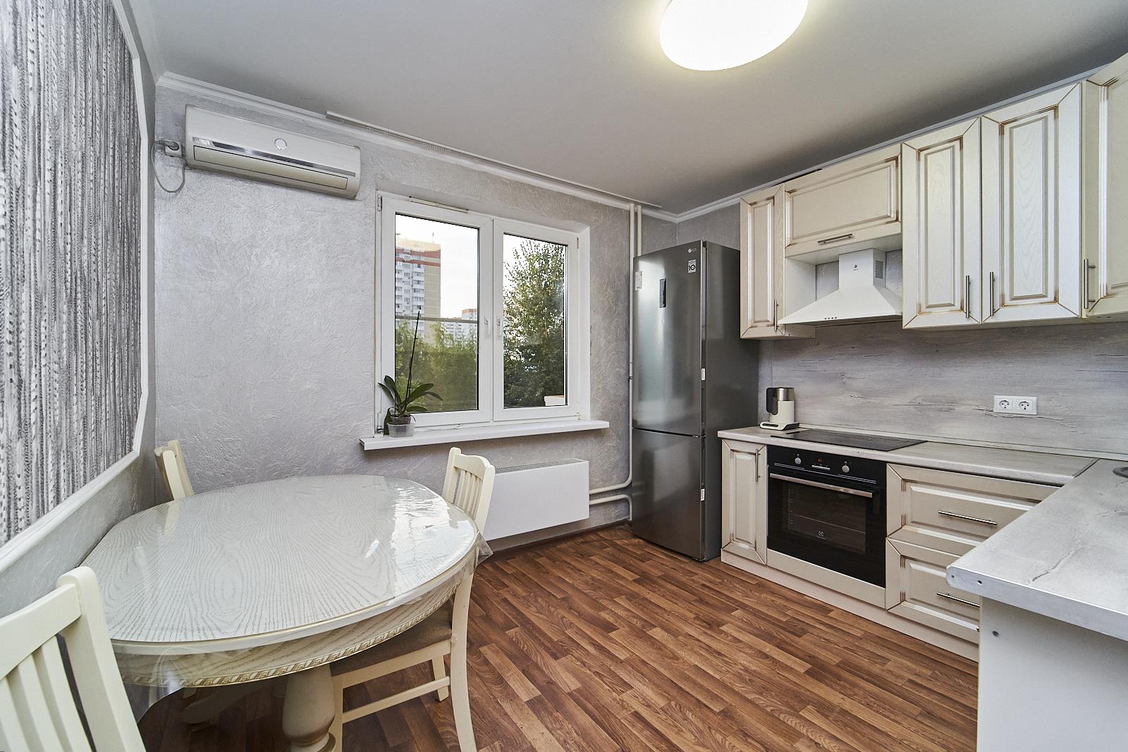 Фото №1: 2-комнатная квартира 58 м² - Краснодар, ул. Генерала Трошева, 37