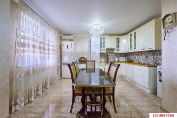 Фото №1: 3-комнатная квартира 150 м² - Краснодар, мкр. Центральный, ул. Промышленная, 49/1