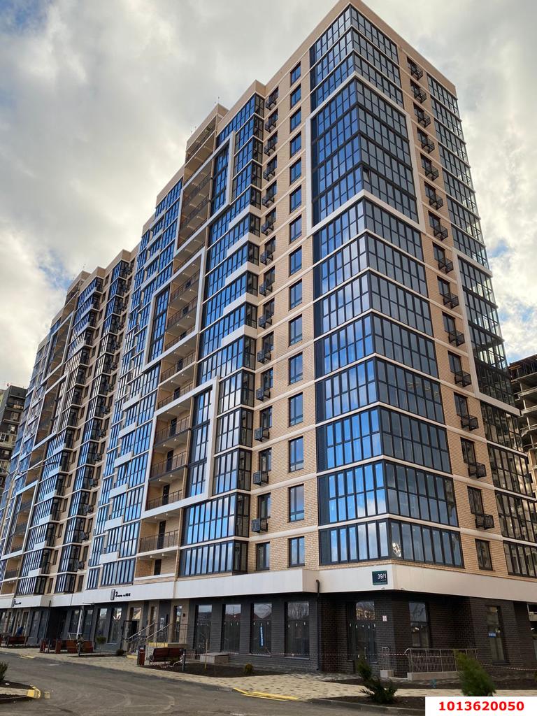 Фото №1: 2-комнатная квартира 68 м² - Краснодар, жилой комплекс Зелёный театр, ул. Западный Обход, 39/1к4