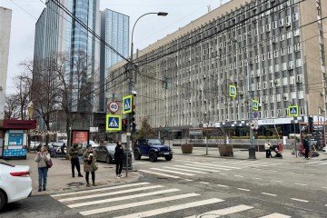 Фото №2: Торговое помещение 125 м² - Краснодар, мкр. Западный внутригородской округ, ул. Красная, 93