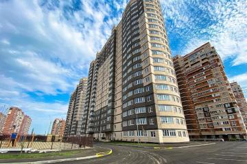 Фото №1: 1-комнатная квартира 45 м² - Краснодар, мкр. имени Петра Метальникова, ул. Тополиная, 40/1к1