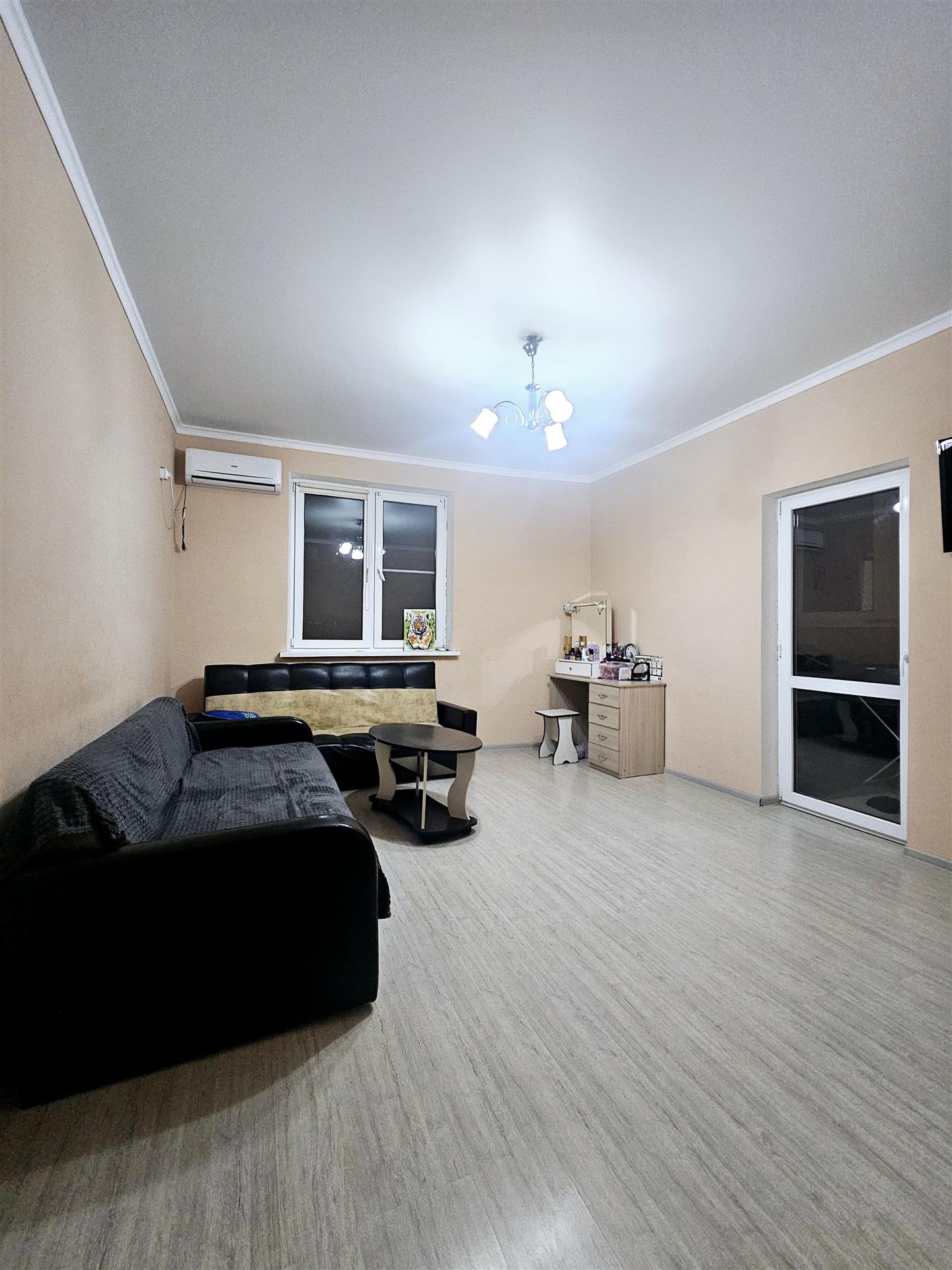 Фото №1: 2-комнатная квартира 67 м² - Краснодар, Центральный внутригородской округ, Черёмушки, мкр. жилой комплекс Фонтаны, ул. Воронежская, 47Д