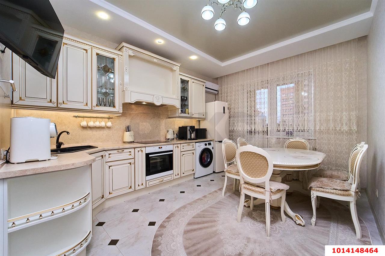 Фото №11: 2-комнатная квартира 78 м² - Краснодар, Центральный, ул. Октябрьская, 181/2