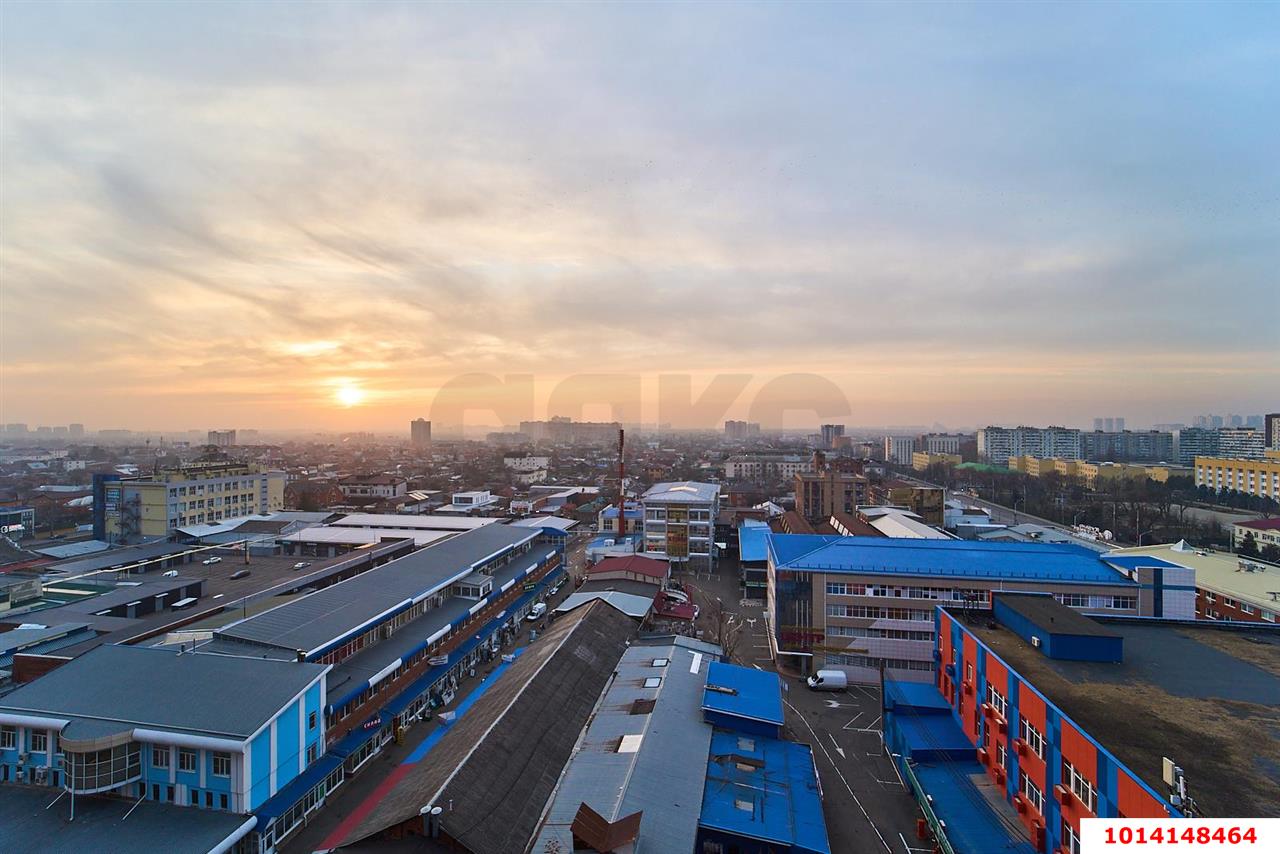 Фото №4: 2-комнатная квартира 78 м² - Краснодар, Центральный, ул. Октябрьская, 181/2