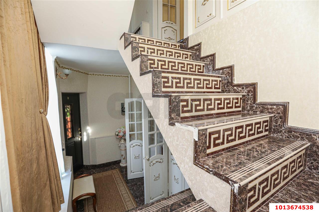 Фото №10: Дом 446 м² + 3.76 сот. - Краснодар, Завод Радиоизмерительных Приборов, ул. Осетинская, 10/2